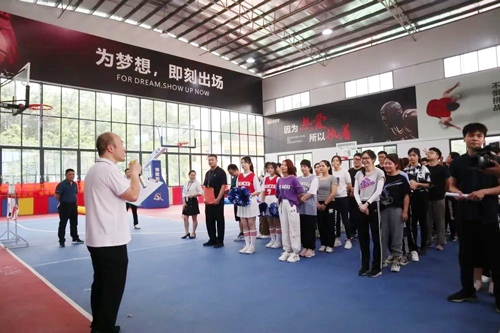 欢乐活动，高效工作——Z6尊龙凯时十五周年庆趣味活动会